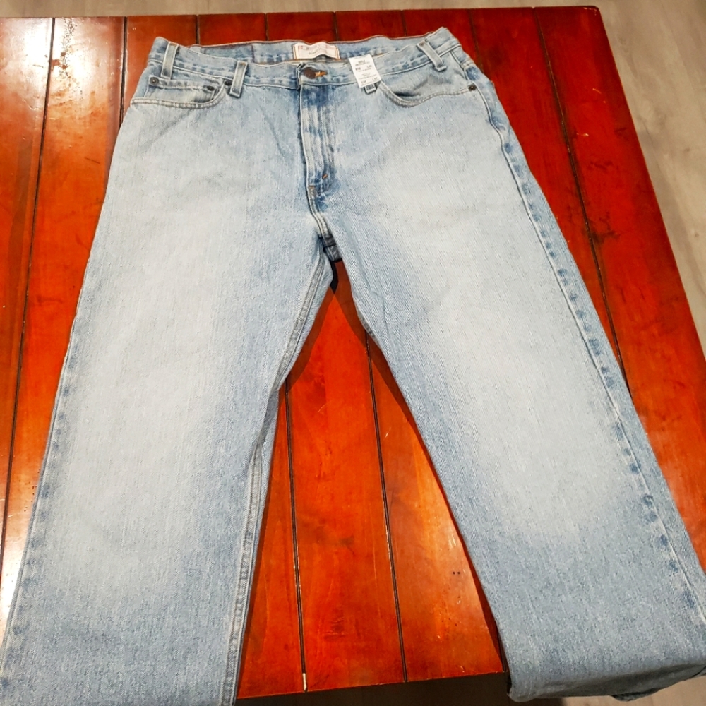 Mens Levis Strauss signature series, 36x32 denim jeans